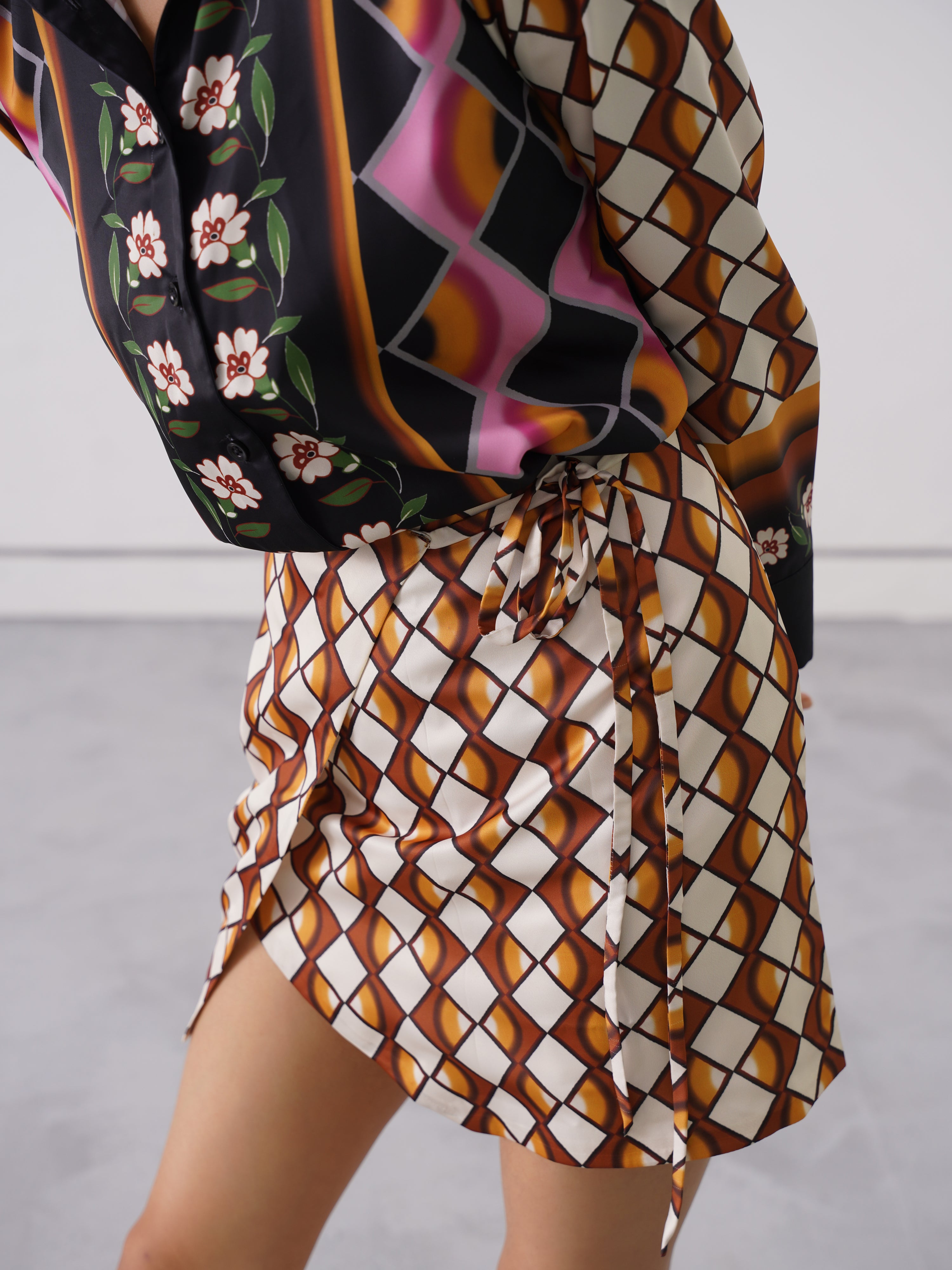 GALLERY SHIRT