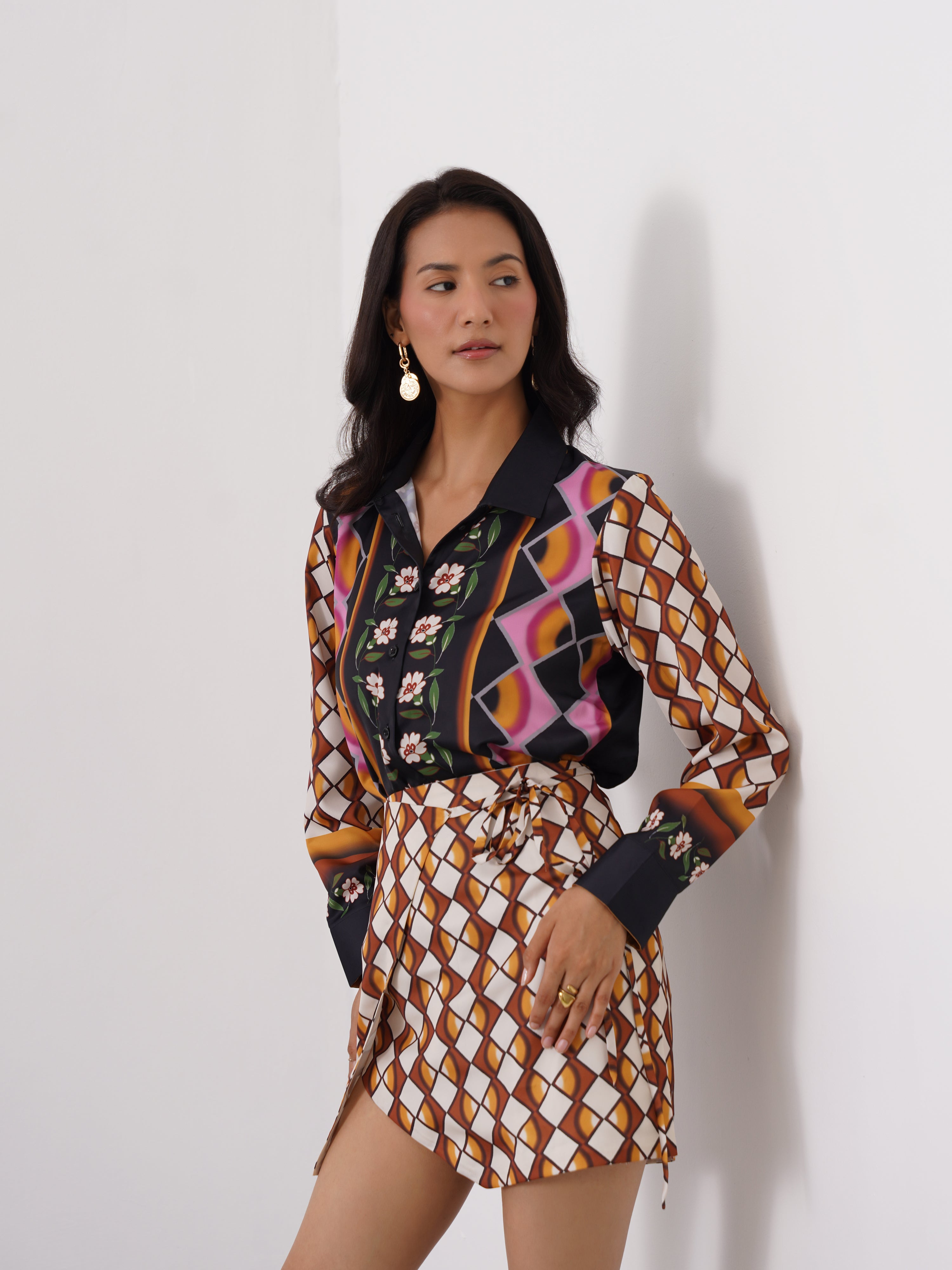 GALLERY SKIRT