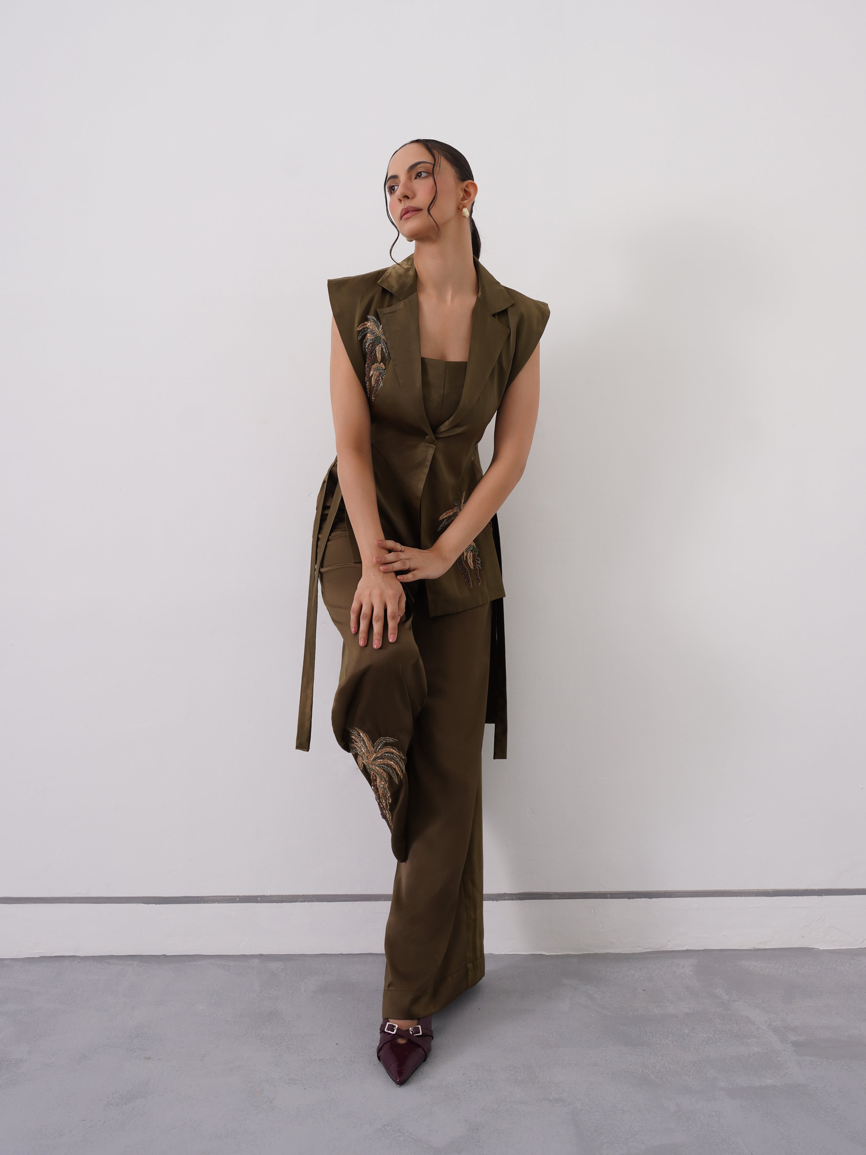 EXPEDITION SUIT
